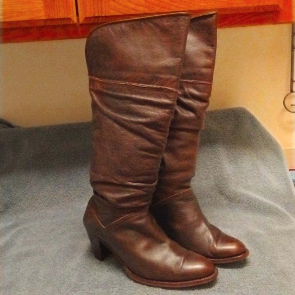FRYE Boot made in Spain , Goodyear Welt. sz 9. Vintage Campus Slouch